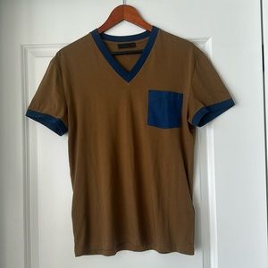 Men’s Prada v-neck tee size M